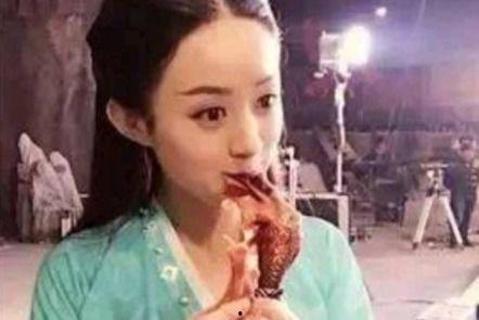 赵丽颖吃瓜搞笑视频大全,笑料百出！