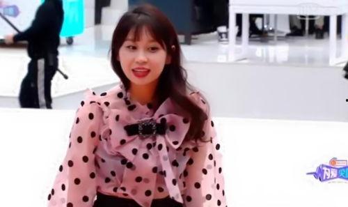 明星聊八卦吃瓜的视频,明星大聊八卦，吃瓜群众狂欢时刻